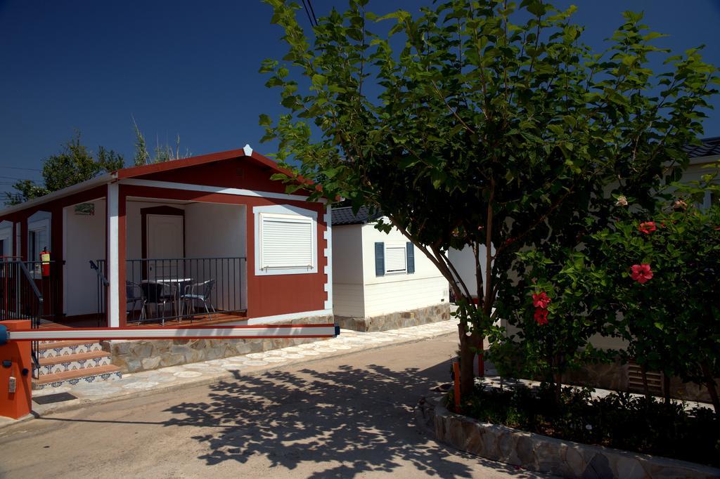 Camping Los Pinos Peñíscola Exterior foto